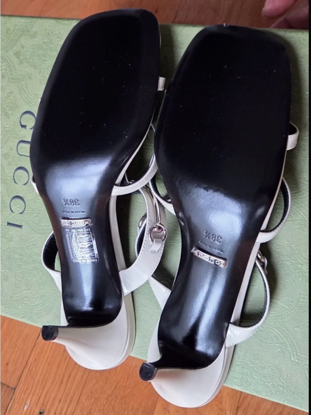 Gucci Cream Leather T-Strap Square-Toe Mules